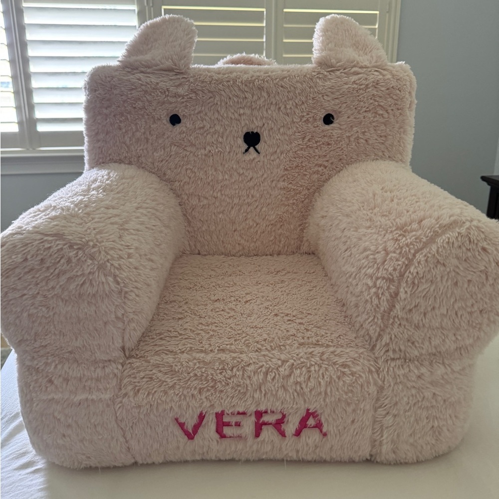EUC my first little chair pottery barn kids soft pink Sherpa cover hot pink VERA